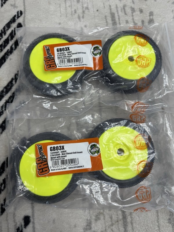 GRP GBY03X 1:8 Buggy CUBIC X ExtraSoft Mounted Tires w/ Yellow Wheel (4)