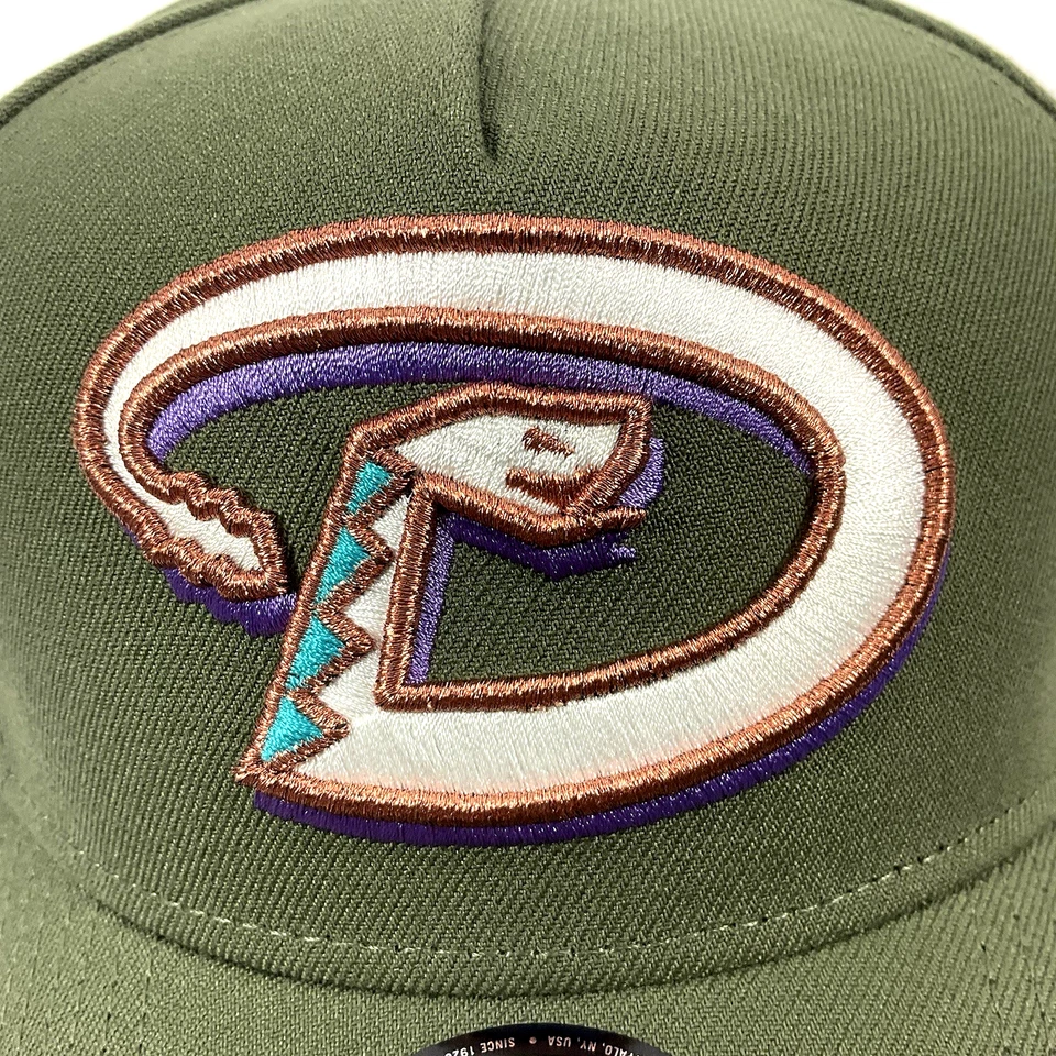 Gorra New Era AZ Diamondbacks Exclusiva Oliva Metálica 9FORTY Marco A Snapback Foto 4 de 4