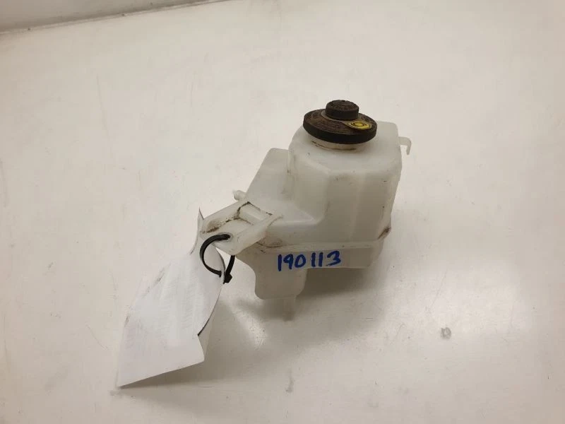 TOYOTA PRIUS C DOS 12-13 1,5 L TRACCIÓN DELANTERA EN DEPÓSITO DE LÍQUIDO DE FRENOS  Foto 4 de 4