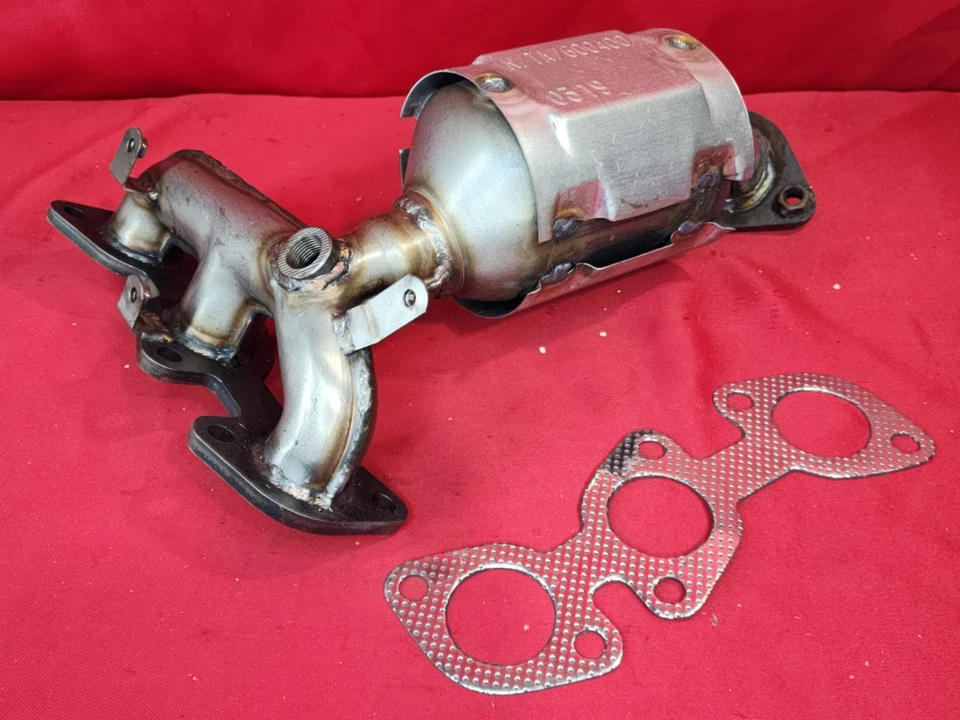 Convertidor catalítico 16492 para Toyota Camry, Solara y Lexus ES330 2004-2008 3,3 L Foto 2 de 4