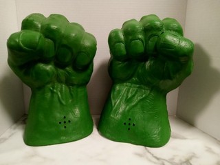 HULK VOZ ACTIVADA MANOS VERDES 2003 MARVEL (USADO)