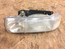 2002 Chevy Suburban Headlight Driver 2000-2006 Chevy Tahoe