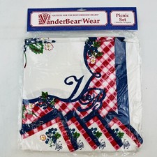 Vanderbear Wear Picnic Set Tablecloth  4 Napkins 1992