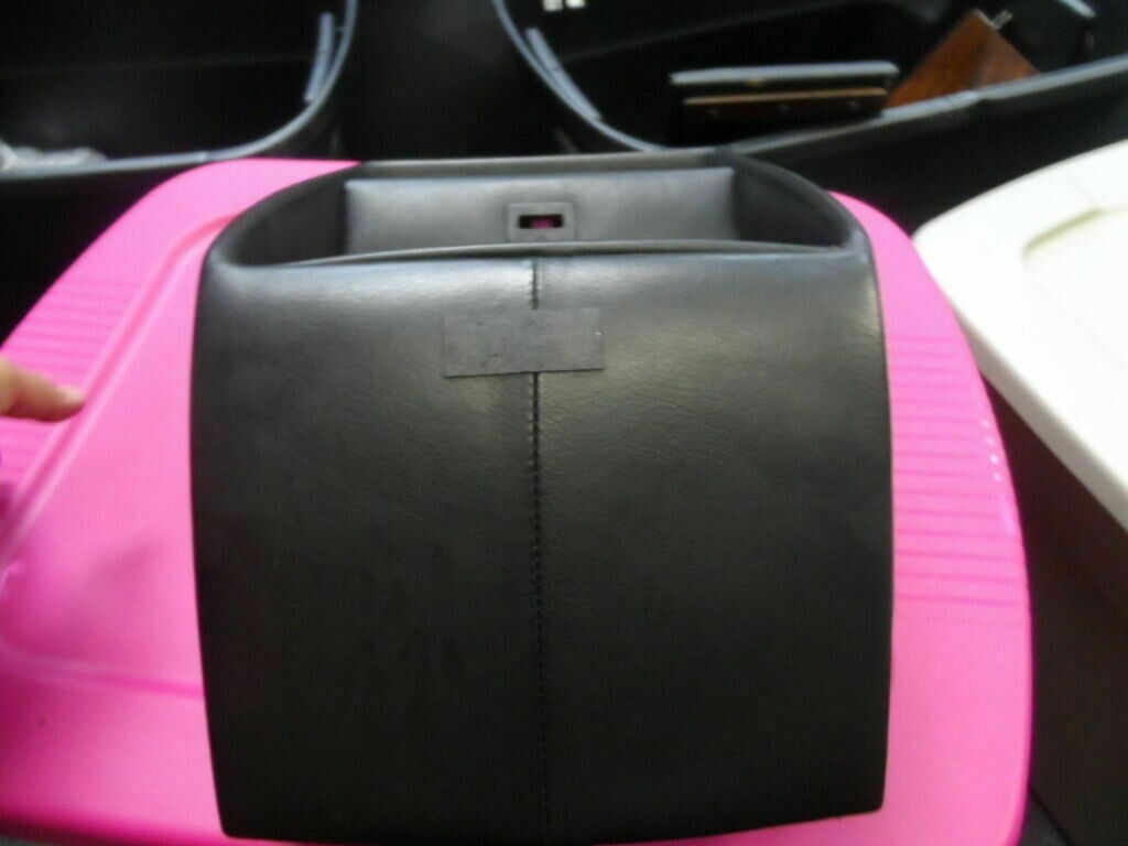 81-86 Rolls Royce Silver Spirit CENTER DASH CONSOLE LEATHER TRIM W/ VENTS