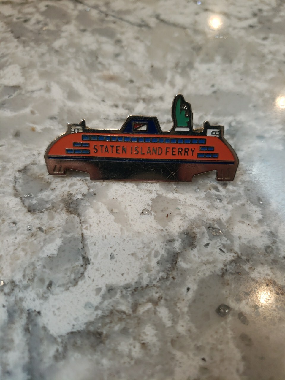 VINTAGE NEW YORK STATEN ISLAND FERRY DISTRICT LIBERTY PIN RARE Souvenir