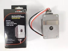 TORK 2116 Photocontrol, 1/2" Conduit Mounting, Raintight 50/60 Hz, New in Box