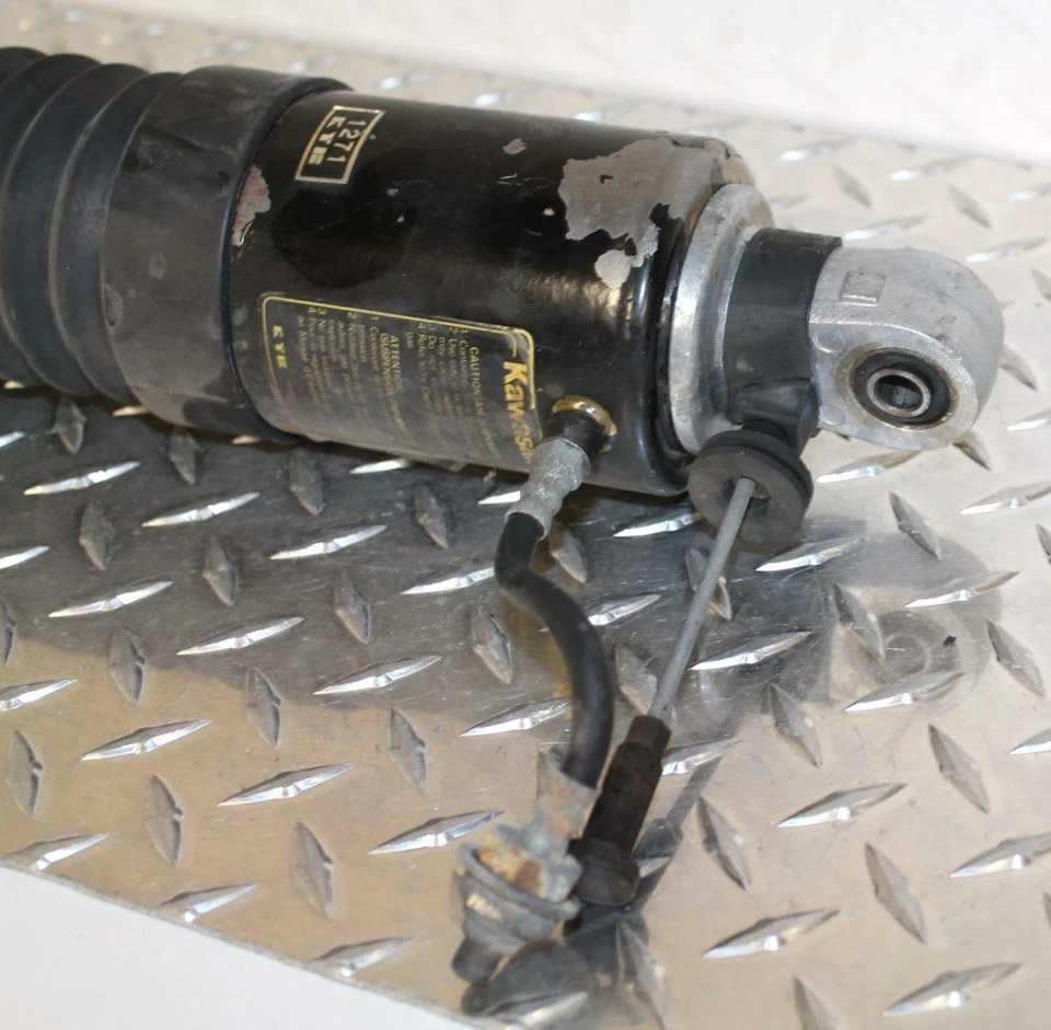 Kawasaki GPZ1100 1984 suspensión amortiguador trasero 45014-1231 Foto 2 de 4