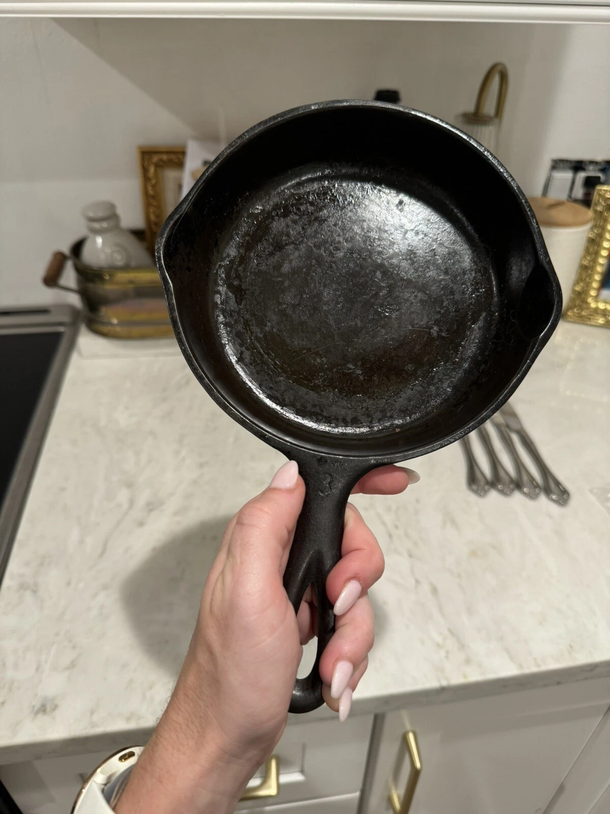 Vintage Wagner Ware Sidney -O- Cast Iron Skillet 1053 Primitive Clean Cooking