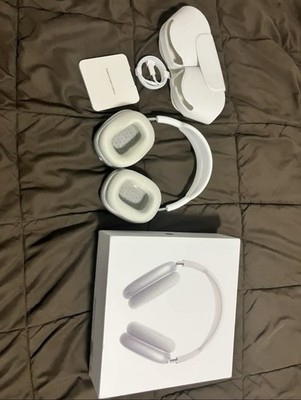 Apple AirPods Max Wireless Over-Ear Headphones White Silver with Smart Case