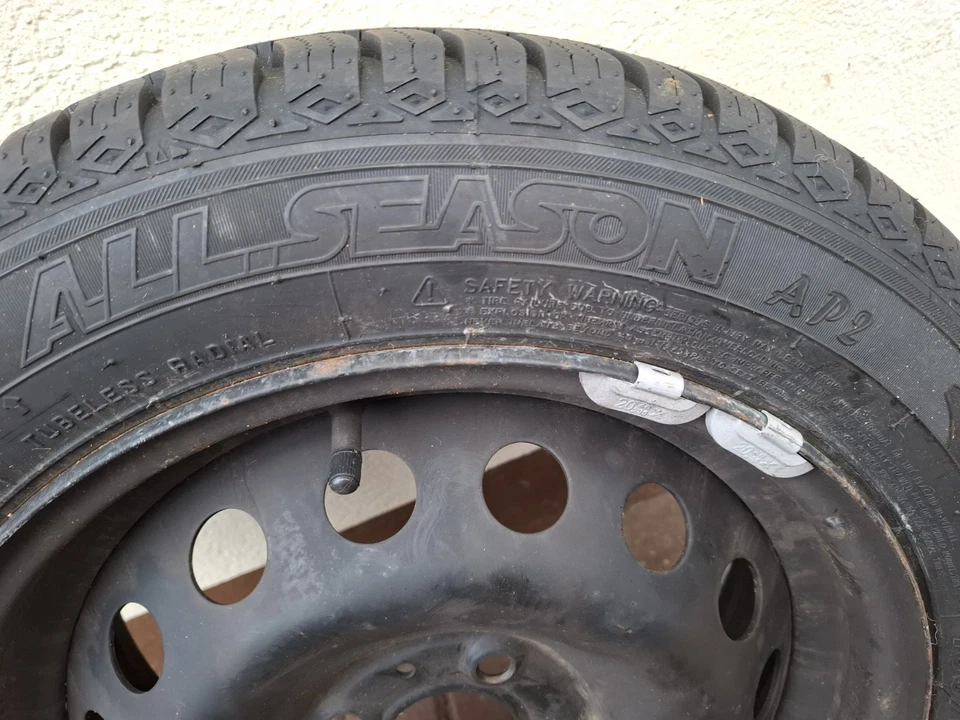 Kompletträder, Ganzjahresreifen gebraucht für Renault/Dacia - Bild 2 von 4