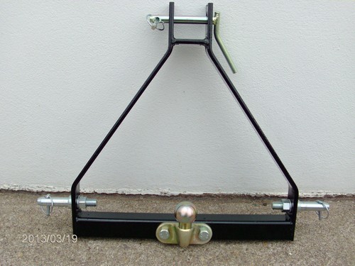 3 POINT HITCH COMPACT TRACTOR TOW BALL A FRAME LINKAGE