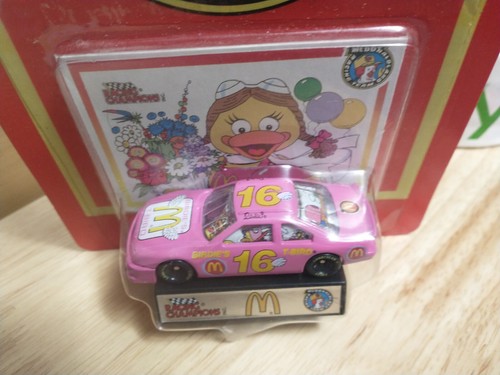 Racing Champions NASCAR 1/64 pressofuso #16 McDonald Land Racing Team Birdie's auto - Foto 3 di 6