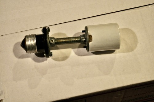 Leviton Light Socket  Extender ~ 5.25"
