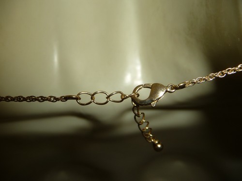 DELIQUET PENDANT OPALESCENT TEAR DROP W GOLD TONE CHAIN NECKLACE #26/28 - Picture 4 of 5