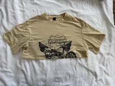 Size Large SHEIN California paradise Biker Crop Top Tee