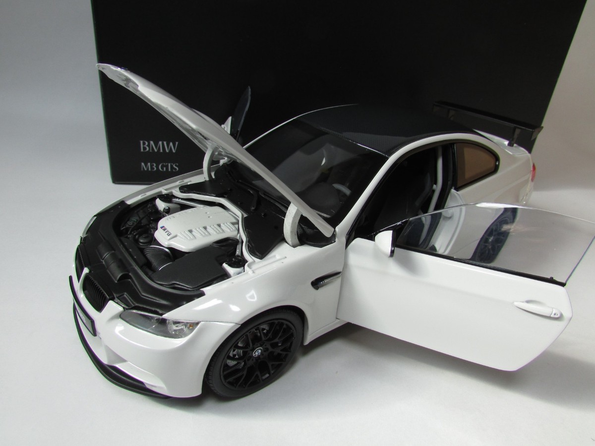 1/18 KYOSHO BMW E92 M3 GTS ALPINE WHITE COUPE BBS CARBON ROOF