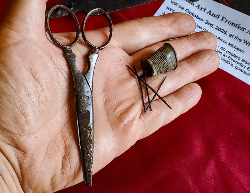 1700s Fur Trade ~ Sewing Paraphernalia