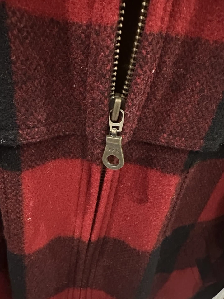 Cabela’s Buffalo Plaid Double Mackinaw Wool Hunting Jacket Sz Large - Image 3 of 4