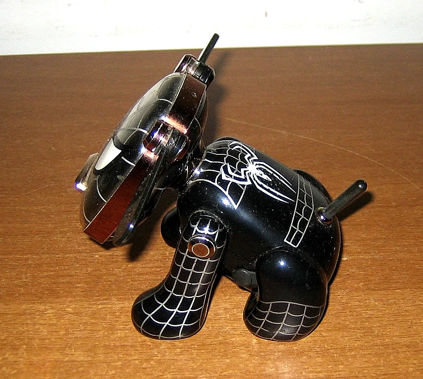 Robot SPI-DOG 'Segui il Ritmo' Spiderman Merchandising originale Hasbro Marvel - Immagine 4 di 4