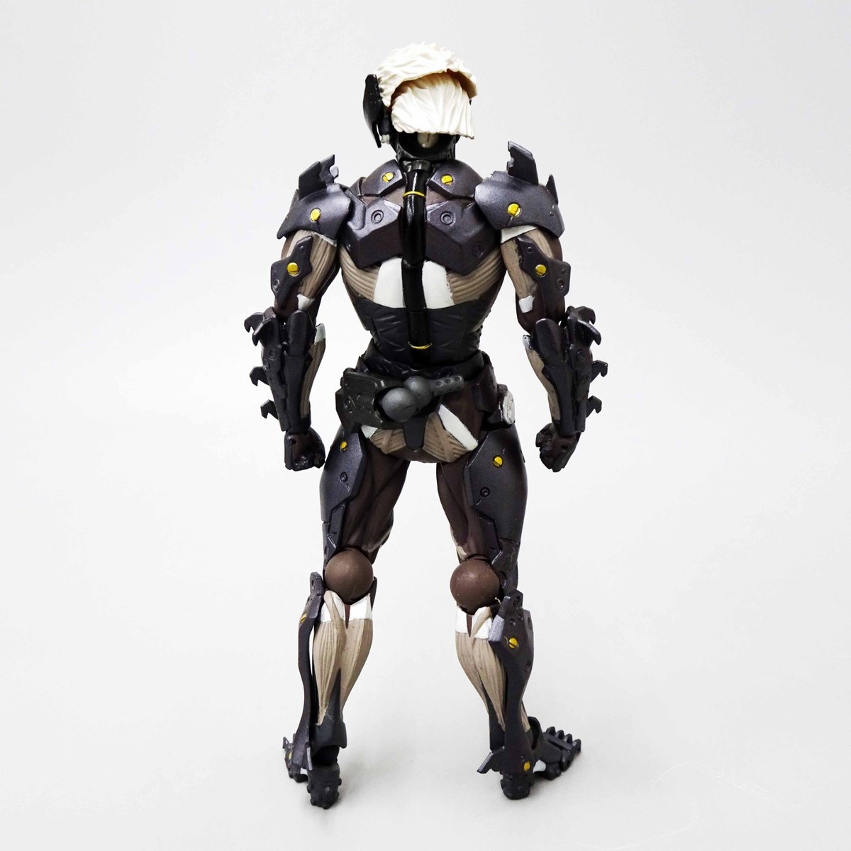 Revoltech Yamaguchi METAL GEAR RISING REVENGEANCE RAIDEN Figure No