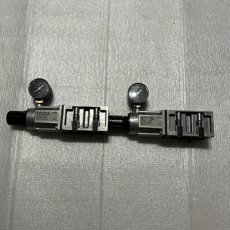 LOT OF 2 Aventics 0821302048 Air Valve