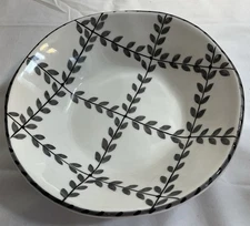 Handpainted Ceramic Bowl Made in Italy - The Mane Lion 9.5" DIA. x 2.5”H.