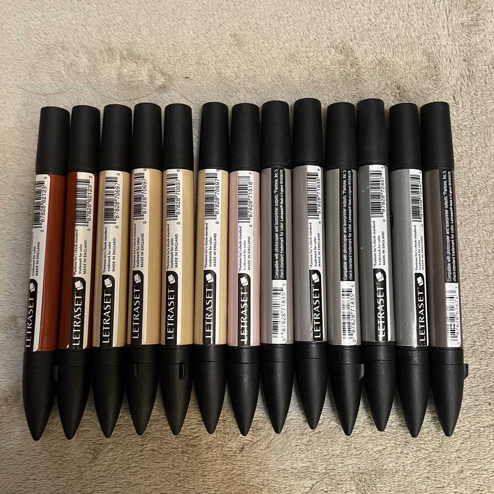 Pantone TRIA by Letraset Drawing Markers - Set of 13  - Tested - 3 tips