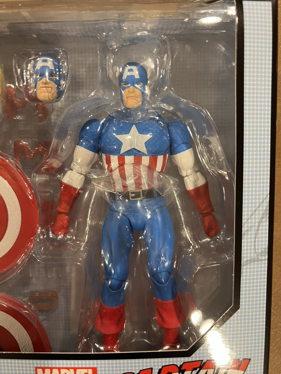 MAFEX CAPTAIN AMERICA COMIC Ver. Figure Medicom Toy No.217 MAFEX CAPTAIN AMERICA COMIC Ver. Figure Medicom Toy No.217