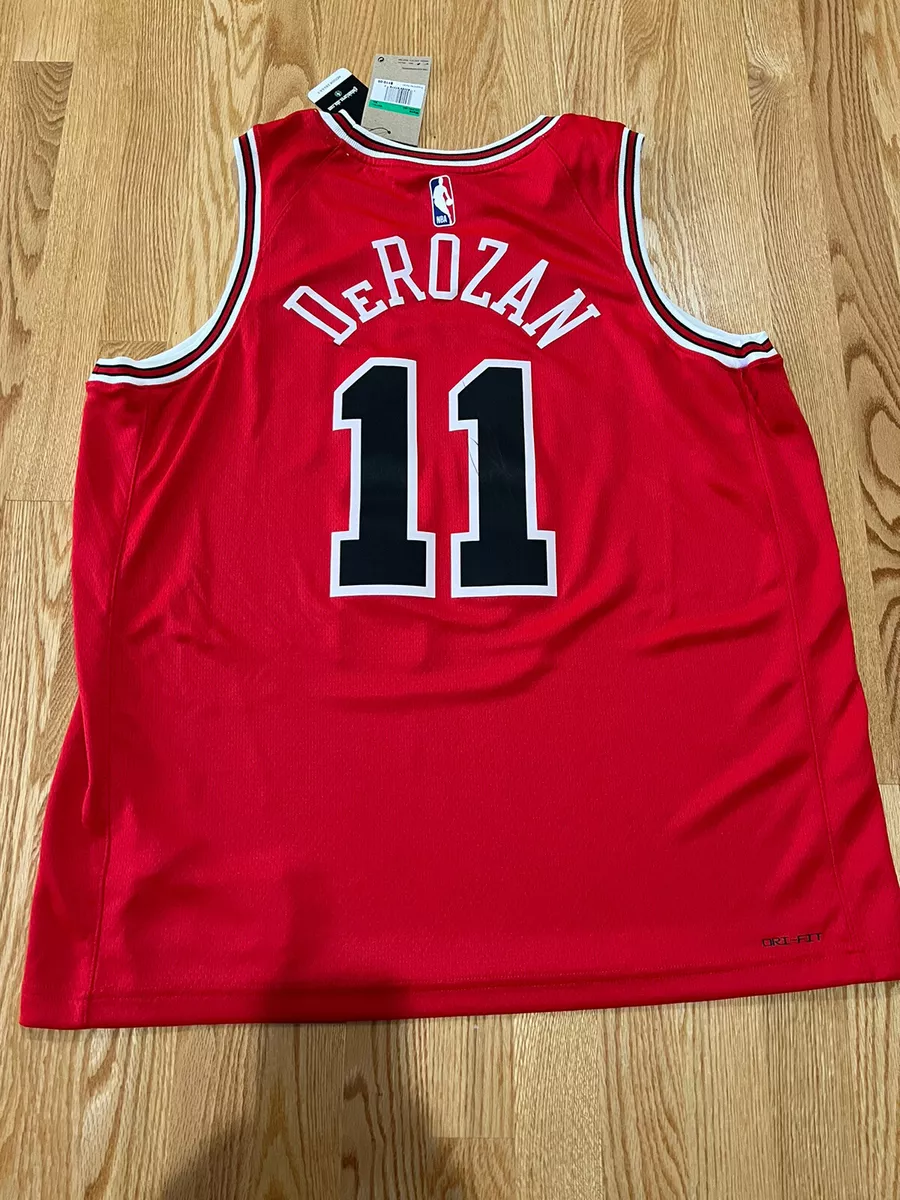 DeMar DeRozan Chicago Bulls Signed Autographed Red #11 Jersey –