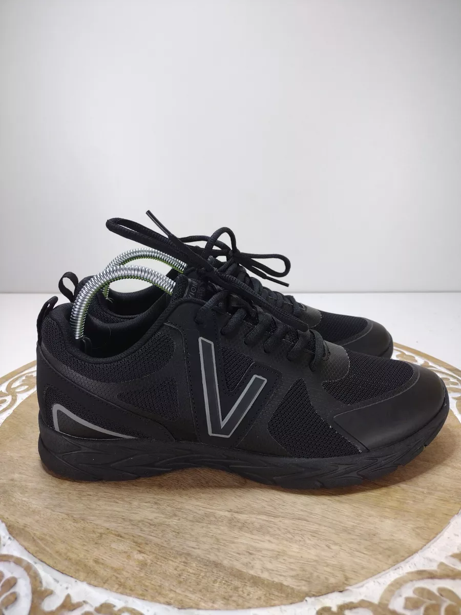 Vionic black top tennis shoes