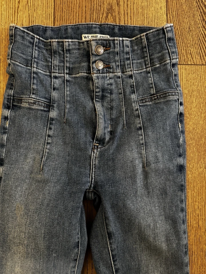 Free People We the Free Jayde 喇叭牛仔裤 26 码 — 第 3/4 张图片