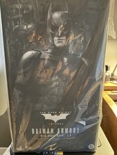 Hot Toys MMS750 The Dark Knight 1/6 Batman Armory with Bruce Wayne 2.0 New Mint