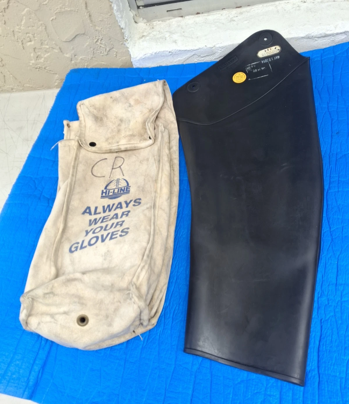 Salisbury by Honeywell Class 2 Rubber Insulating Sleeve Large Right 17,000V Bag