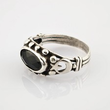 Anello uomo orientale in argento con pietra di colore nero 1970 circa