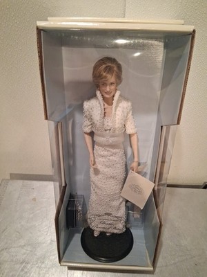 Franklin Mint Princess Diana Doll Vintage Porcelain Lady Of Wales Portrait Doll