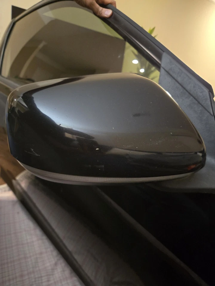 2011 Honda CR-Z EX Passenger Door Assembly - Image 4 of 4