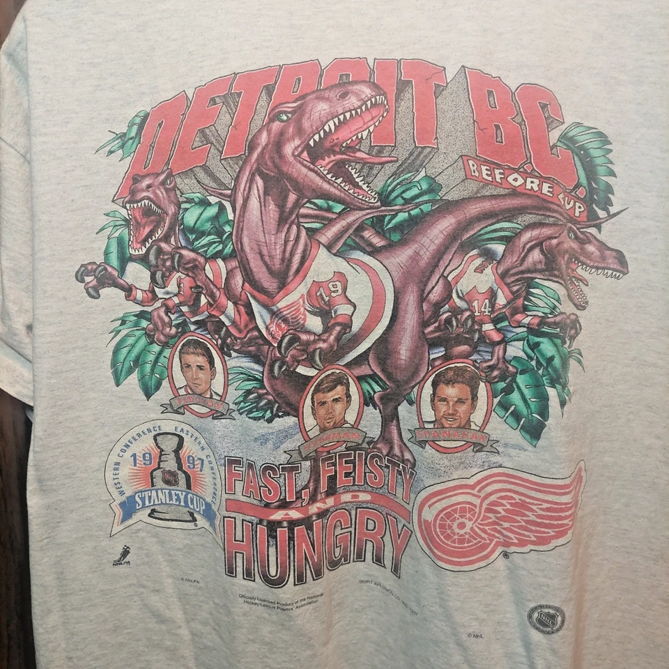 Camisa vintage 1997 Detroit Red Wings Stanley Cup Yzerman Federov Shannahan T Rex - Imagem 2 de 4