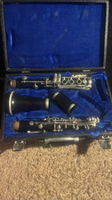 Boosey  Hawkes Clarinet Black Plastic with Case and Mouthpiece Used