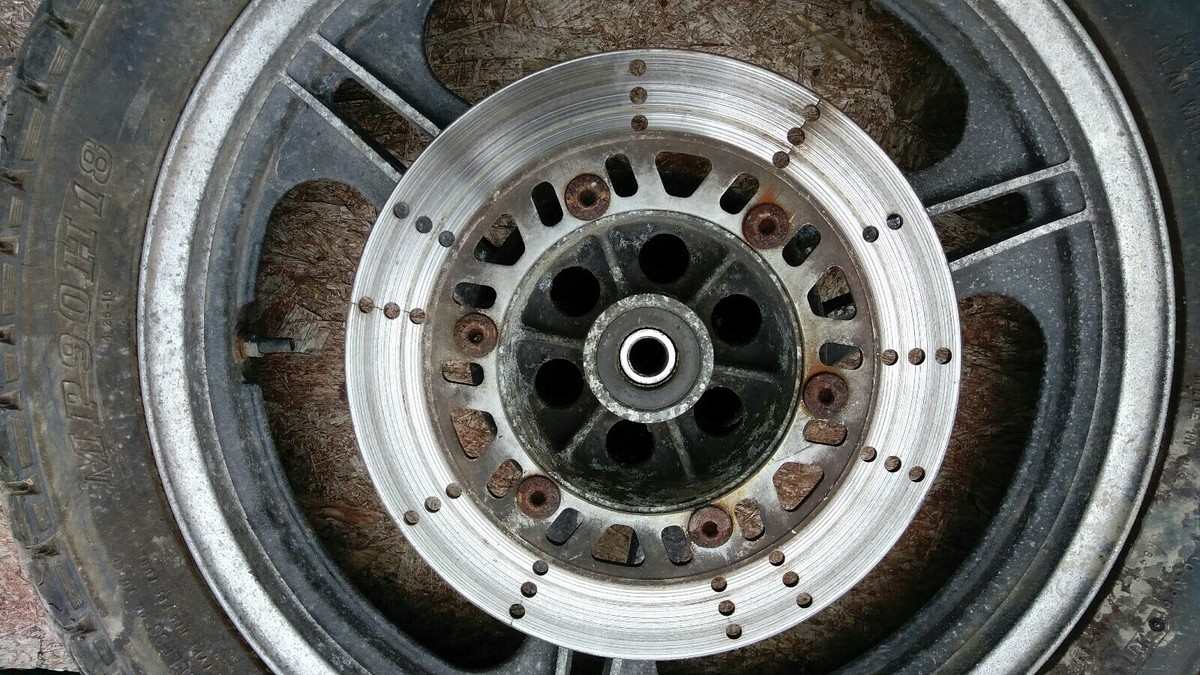 84 Kawasaki ZX550 ZX 550 GPZ550 GPZ rear wheel rim hub disc rotor