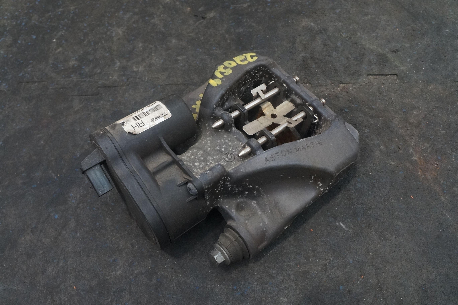 Rear Right Parking Brake Caliper HY53-2K328-BA Aston Martin Vantage AM6 2019
