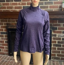 Layer 8  Women's Athletic Performance Top Long Sleeve Purple Size M Quick Dry