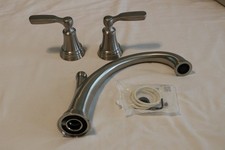 Delta Woodhurst Deck Mounted Roman Tub Filler Model: T2732-SS READ DESCRIPTION