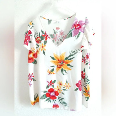 Old Navy Hawaiian Floral Shirt Top White Multicolor Ruffle Sleeves Medium