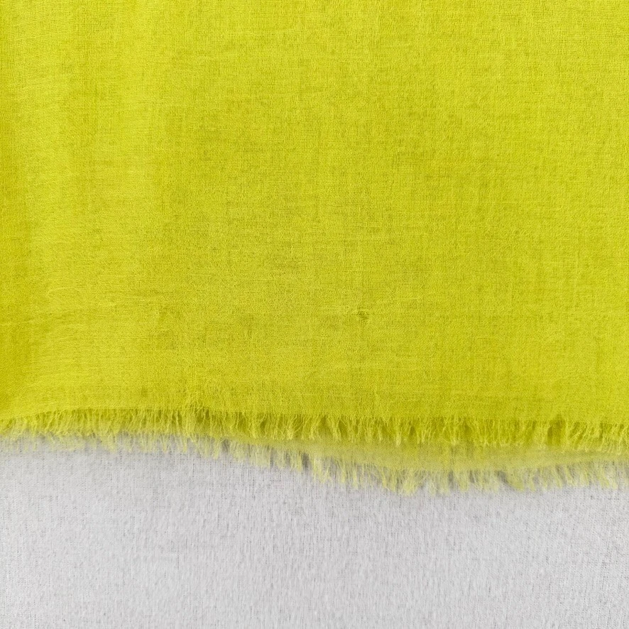 Модальный кашемировый шарф с бахромой CHAN LUU неоновая лаймовая желтая шаль легкий - Изображение 4 из 4