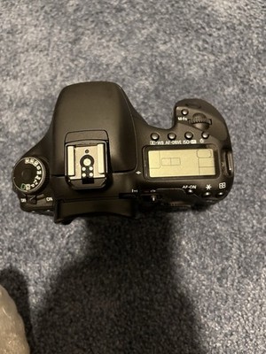 Canon EOS 7D DS126251, 3 Types Of Lenses, Comes With A Backpack And Charger