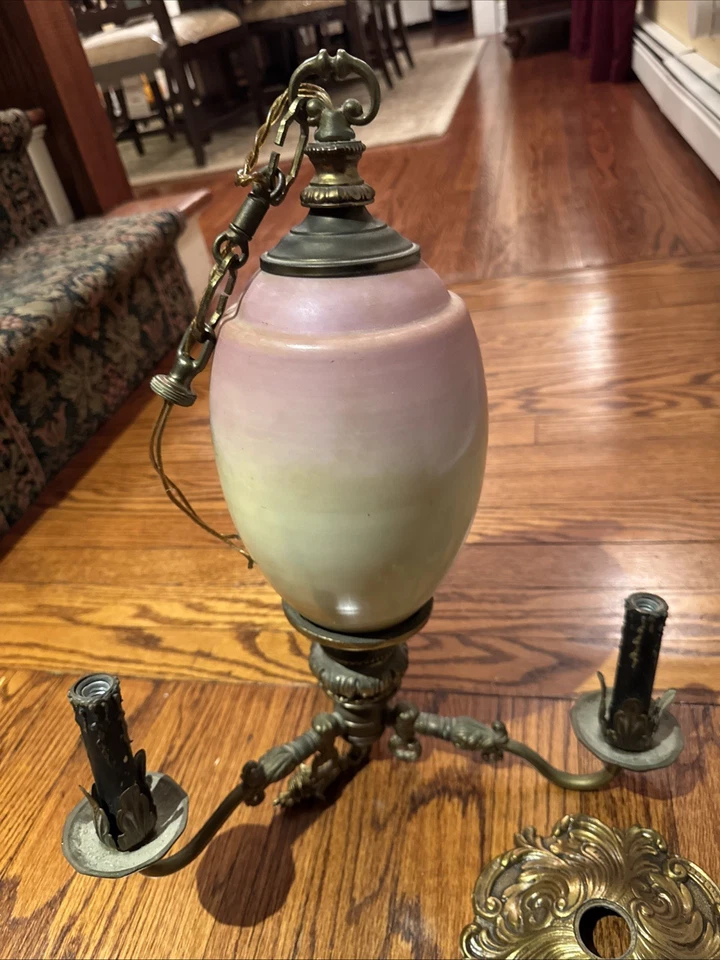 Candelabro de vela de porcelana rosa vitoriano com retrato de mulher, dourado, 18” H - Imagem 3 de 4