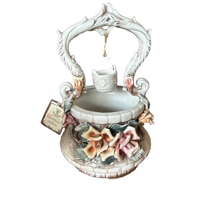 Capodimonte Porcelain Wishing Well Roses Made in Italy Vintage 13  x 8 
