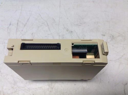 Omron C200H-ID212 Input Unit 24 VDC 16 Point C200HID212 - Picture 3 of 4