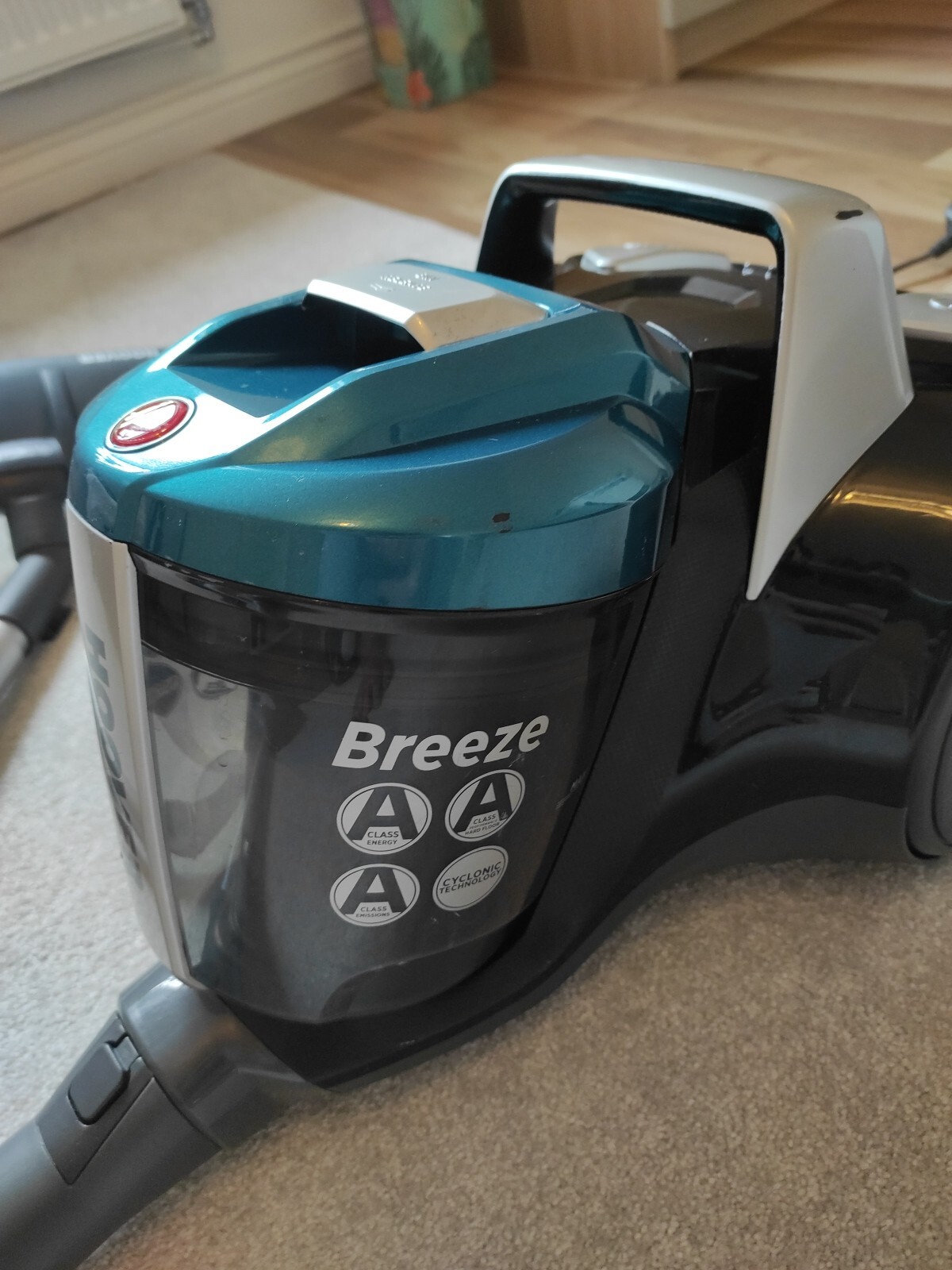 Hoover Breeze Bagless Cylinder Vacuum Cleaner eBay