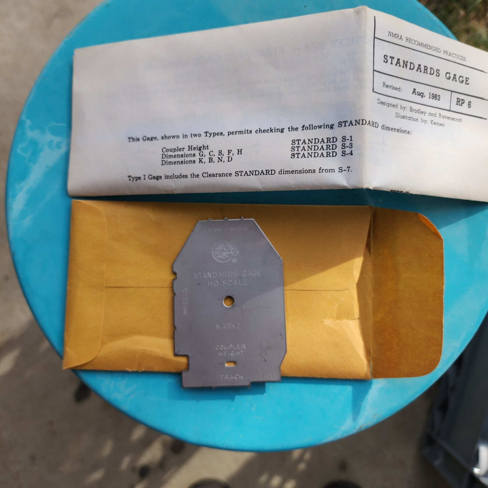 NMRA HO Model Train Coupler Gage Guage Metal 1983